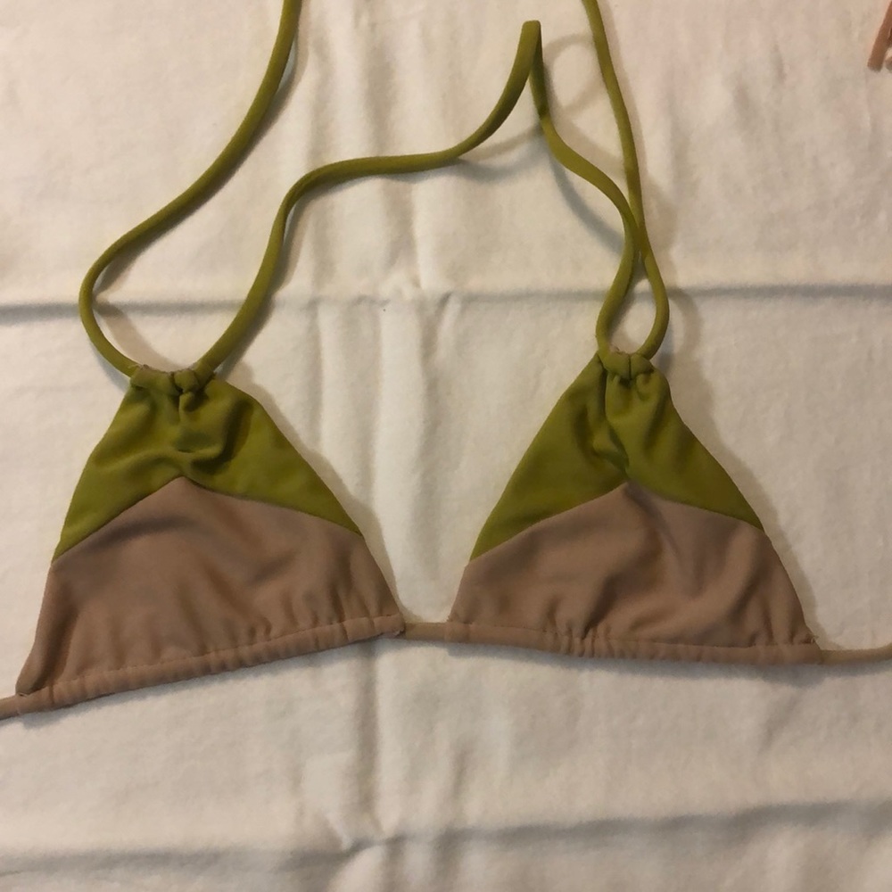 Acacia bikini top size small